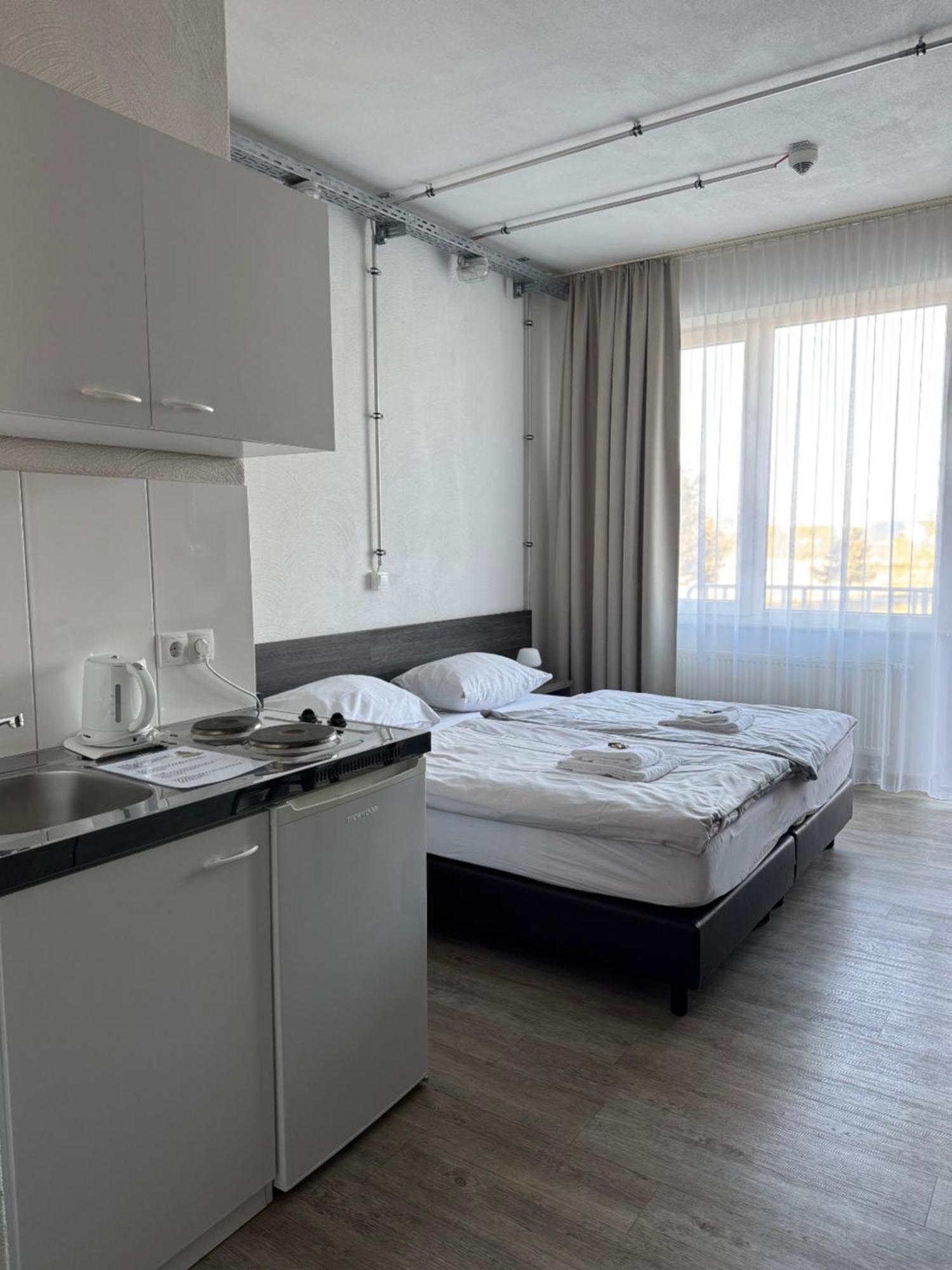 Gaestehaus Hassloch/Pfalz Bagian luar foto