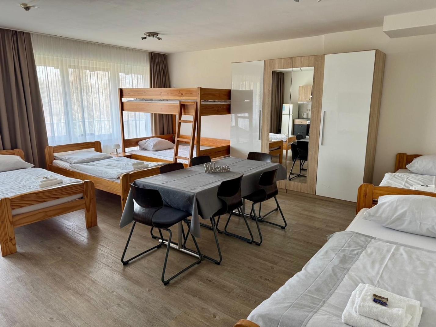 Gaestehaus Hassloch/Pfalz Bagian luar foto