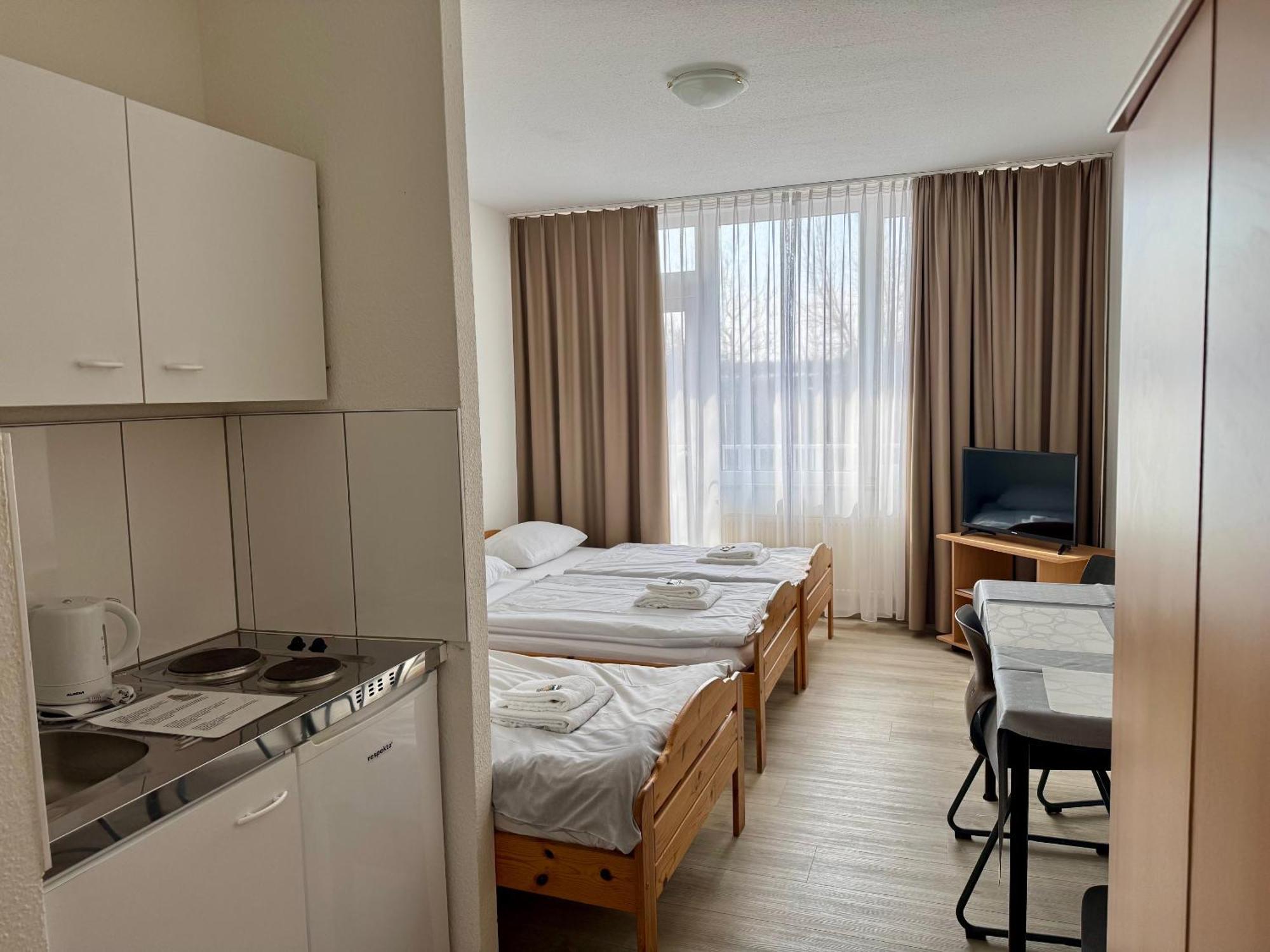 Gaestehaus Hassloch/Pfalz Bagian luar foto